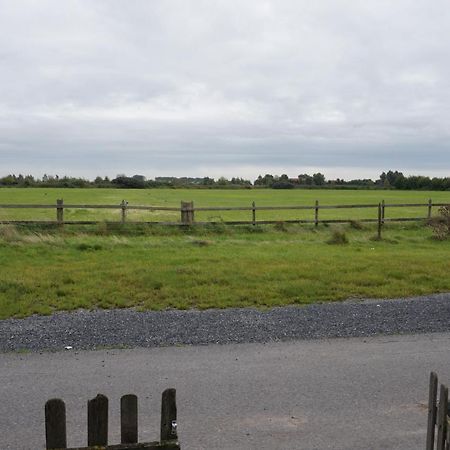 Kustverhuur, Oude Manege Nieuwvliet, Nieuwvliet 3 - 9 Kültér fotó