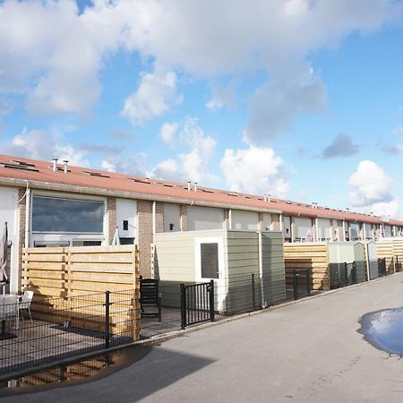 Kustverhuur, Oude Manege Nieuwvliet, Nieuwvliet 3 - 9 Kültér fotó